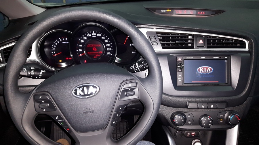 Kia Cee'd.jpg